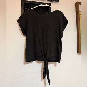 SHEIN Black Tie-Front Short Sleeve Top